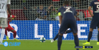 格林单节三分5投4中，雄鹿狂轰9记三分，客场4分领先