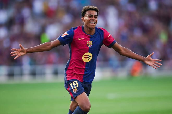 意甲联赛焦点战：尤文图斯险胜罗马