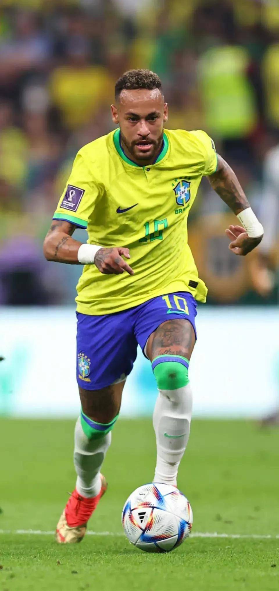 西甲前瞻：巴萨剑指7连胜巩固领跑，奥萨苏纳沦落保级军团（西甲前瞻：巴萨冲击七连胜稳固榜首，奥萨苏纳陷入保级泥潭）